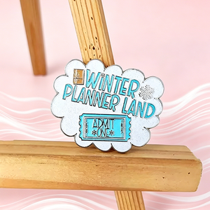 Broche en émail souple personnalisée avec logo, motif flocon <span class=keywords><strong>de</strong></span> neige et ticket, en métal, avec paillettes, pour planificateur <span class=keywords><strong>d</strong></span>'hiver - Product Image 3