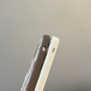 Creative Vintage <span class=keywords><strong>Shell</strong></span> para iPhone 16 Case Fluffy Fuzzy Furry Warm Leopard Pattern Plush Phone Cover Venta al por mayor Accesorios para teléfonos - Product Image 5