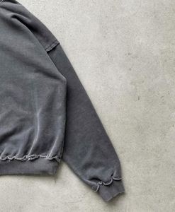 เสื้อฮู้ดดี้โอเวอร์ไซส์ผ้าฟลีซคอตตอนคุณภาพสูง OEM ล้างสีแบบแอซิดวอช แต่งลายปัก ดีไซน์เรียบง่าย สำหรับฤดูใบไม้ผลิ ใส่ได้ทั้งชายและหญิง - Product Image 3