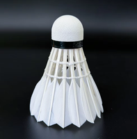 Plume de canard professionnelle, sandwich 2 couches, liège écologique, durable, niveau tournoi, légère, personnalisable, fabrication OEM pour le sport