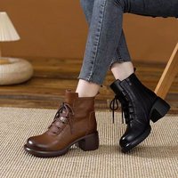 Vente en gros d'usine en Chine bottes à semelle épaisse de nouveau style pour l'hiver chaussures pour femmes chaussures à la cheville bottes pour femmes