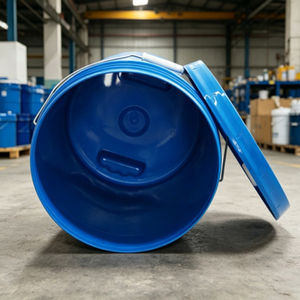 Seaux à peinture personnalisés avec bec verseur, vente directe d'usine, capacité de 20 litres, seaux en plastique de haute qualité - Product Image 1