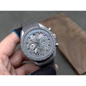 High-quality European-style Stainless Steel <b>Automatic</b> Mechanical Watch for Men with Sapphire Crystal Glass Hidden Clasp - Product Image 2