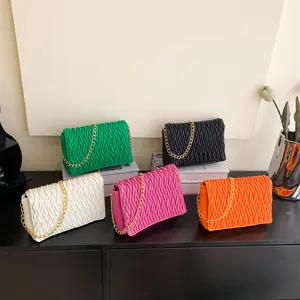 Populaire Tas Dames 2023 Lente Nieuwe Koreaanse Versie Van De Opvouwbare Onderarmtas Buitenlandse Modeketen Enkele Schouder Crossbody Tas