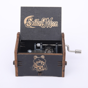 Caja Musical de Madera Negra Personalizada para Sailor Moon, Fabricante de Cajas de Regalo Musicales - Product Image 3
