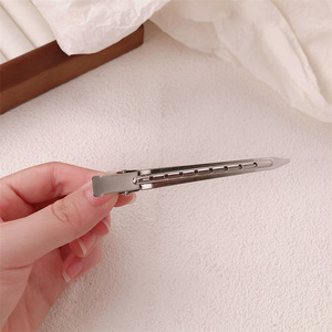 مشابك شعر معدنية مزدوجة الأطراف بسمك 4.5 سم، مغلفة بالقماش، إكسسوارات شعر عصرية للتصميم الشخصي - Product Image 4