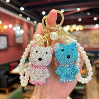 Gantungan Kunci Beruang Bertabur Rhinestone dengan Rantai Mutiara, Bahan Zinc Alloy, Cetak Letterpress, Aksesoris Liontin Tas Wanita yang Lucu