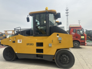 Rouleau compresseur pneumatique de 30,3 tonnes XP305KHSIV, largeur 2750 mm, pour la construction - Product Image 5