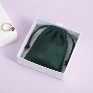 Grandi borse in velluto morbido organico con <span class=keywords><strong>maniche</strong></span> a ventaglio nero coulisse in velluto verde per gioielli e regali Logo personalizzato riciclabile - Product Image 2