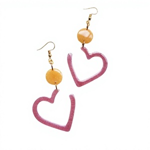 Boucles d'oreilles créoles fantaisie en résine acrylique forme corail, bijoux de luxe pour femme, motif végétal rouge, boucles d'oreilles tendance - Product Image 6