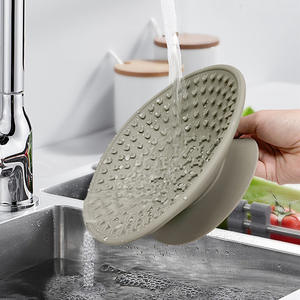 Bol à nourriture pour chiot pratique et très vendu, bol en silicone anti-étouffement pour chien, distraction pour le bain, alimentation lente pour animaux de compagnie, tapis à lécher avec base à ventouse - Product Image 4