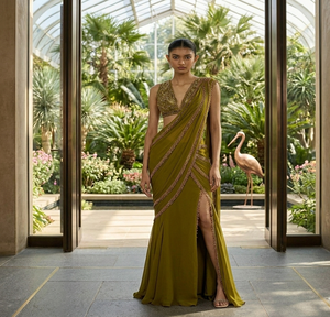 Sari élégant en tissu satiné pour femme, vert, style indien moderne, séchage rapide, toutes saisons, pour fêtes et occasions festives - Product Image 3