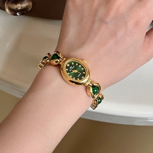 Montre pour femme vintage antique, boîtier en alliage, ovale, pierres précieuses colorées, arc-en-ciel, luxe léger, montre à quartz lumineuse tendance - Product Image 5