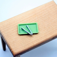 Mini plateau alimentaire et ensemble de pinces miniatures pour accessoires de maison de poupée, petites pinces à nourriture et plateau, ornements DIY