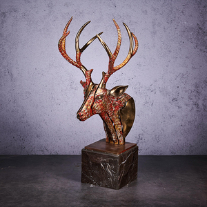 Tête de cerf personnalisée avec bois de cerf, sculpture animale, renne décoratif en métal pour table de Noël avec base carrée pour la décoration intérieure - Product Image 3