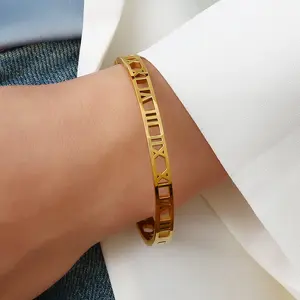 Pulseira feminina moderna com numeral romano, pulseira de três cores esculpida em forma de oco, série de numerais romanos