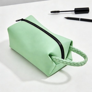 Bolsa de Aseo de Viaje Impermeable de Alta Gama para Hombre y Mujer, Bolsas de Cosméticos de Moda con Logotipo Personalizado - Product Image 4