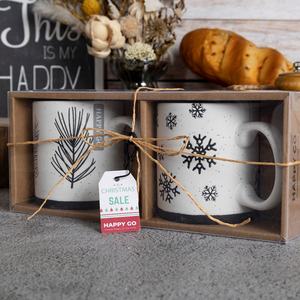 แก้วเซรามิกลายคริสมาสต์สำหรับวันหยุดทำจากผ้าไหมพร้อมดีไซน์ฮอลลี่เกล็ดหิมะ - Product Image 6