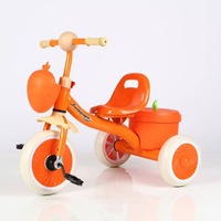 Tricycle en métal pour enfants avec pédales, panier de rangement pour les jeux en plein air