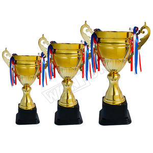 Recuerdo de juego de fútbol personalizado de fábrica, balón de fútbol de Metal, trofeo de premios - Product Image 3