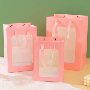 ถุงของขวัญกระดาษพีวีซีใสสำหรับใช้บรรจุภัณฑ์โลโก้แบบกำหนดเอง - Product Image 5