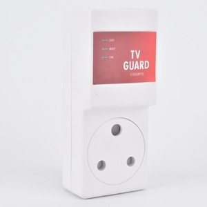 Protector de TV Kecn con Enchufe de 13 Amperios y Función de Autoprueba para Protección de Voltaje - Product Image 1