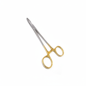 Precio al por mayor Olsen Hegar 16 cm Portaagujas con tijeras de sutura Pinzas de acero inoxidable y plástico Made in Pakistan - Product Image 1