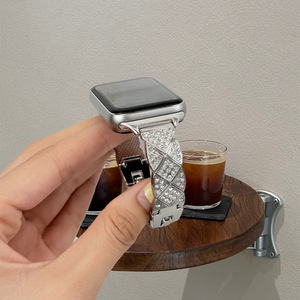 Correa de Muñeca Elegante con Incrustaciones de Diamantes y Cadena de Metal de Lujo para Xiaomi <span class=keywords><strong>Band</strong></span> 9 <span class=keywords><strong>Pro</strong></span> 8 <span class=keywords><strong>Pro</strong></span> <span class=keywords><strong>Redmi</strong></span> <span class=keywords><strong>Band</strong></span> <span class=keywords><strong>6</strong></span> 5 4 - Product Image 6