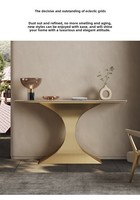 Console de luxe moderne en panneau composite or champagne avec élégante porte de placard d'entrée et accès mural