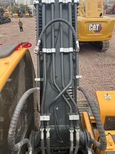 Excavadora Hyundai R220 Usada en Venta, Excelente Estado, Motor Cummins, Bomba de 22 Toneladas - Product Image 5