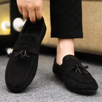 Mocassins Penny en Daim à Pompom pour Hommes – Chaussures Souples à Semelle Plate, Respirantes, Idéales pour la Conduite, le Quotidien et les Affaires