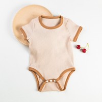 Neuer Sommer-Baby-Dreiecksbody Einfarbig Niedlicher Modischer Säuglings-Strampler Weich Bequem Atmungsaktiv Baby Mädchen Jungen Kleidung