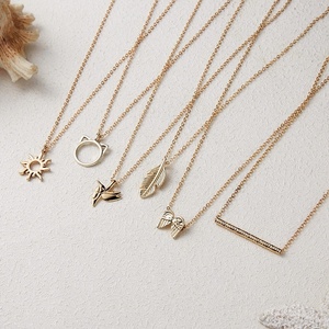 Collana con ciondolo economico in <span class=keywords><strong>oro</strong></span>, serie animali, farfalla, geometrico, perla, trave di equilibrio, colibrì, alla moda - Product Image 2