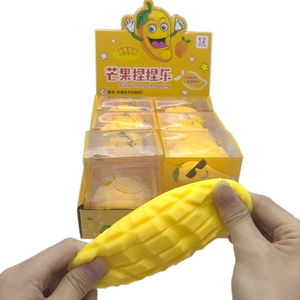 Vente chaude Nouveau jouet créatif en TPR jaune en forme de mangue de 8 cm, anti-stress, doux, 3D, mignon, à presser, cadeau pour enfants et adultes - Product Image 3