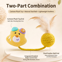Jouet interactif pour chat en peluche de dessin animé avec balle en sisal et plumes pour la mastication et le jeu en intérieur