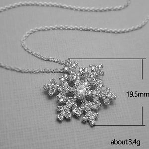 Collar con colgante de copo de nieve para mujer, piedra brillante, regalo de joyería de moda navideña - Product Image 4