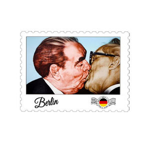 Globe d'eau allemand en résine personnalisé coloré pour la construction d'une maison de Berlin Buddy Bears Boule à neige souvenir - Product Image 6