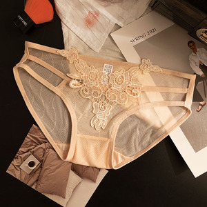 سراويل داخلية نسائية ناعمة مخصصة من Pure <span class=keywords><strong>Desire</strong></span>، مزينة بالدانتيل، خفيفة الوزن وبدون خياطة، سراويل داخلية منخفضة الارتفاع بنقشة زهور - Product Image 3