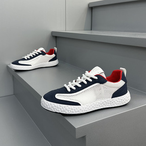 Nouvelles chaussures d'été en maille respirante et anti-odeurs <span class=keywords><strong>de</strong></span> <span class=keywords><strong>marque</strong></span> <span class=keywords><strong>américaine</strong></span> pour hommes Trendy Versatile White Lace-Up Casual Shoes for - Product Image 1