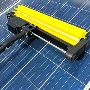 Lavage de panneaux Pv pour centrale électrique agricole nettoyeur de panneaux solaires à moteur 7.5m avec batterie au lithium pour le nettoyage des panneaux solaires