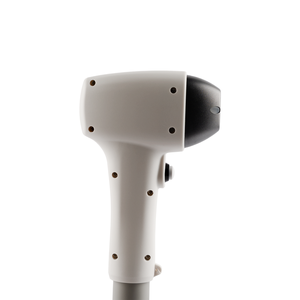 Poignée laser à diode professionnelle ELECTROCOD 755nm 808nm 1064nm 1200 Watt 12 bar 100 Ampères Triple longueur d'onde Refroidissement saphir - Product Image 3