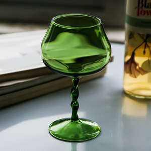 Verres à vin en cristal, ensemble de verres à vin rouge, gobelets de luxe européens, gobelets en spirale vert - Product Image 2