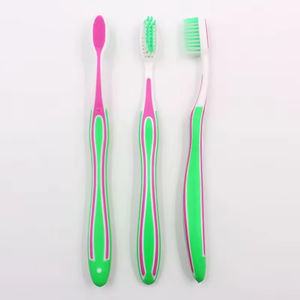 Cepillo de Dientes de Alta Calidad con Bloques de Color y Limpiador de Lengua de Goma para Hotel, Hogar, Adultos y Niños - Product Image 5