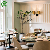 Meubles de restaurant sur mesure, table en pierre frittée à motif personnalisé et chaise en bois, banquette pour café, hôtel