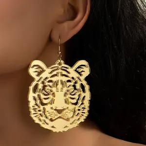 Серьги с золотым тигром
