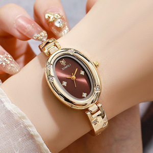 Montre Femme à Quartz, Boîtier en Alliage, Bracelet Ovale, Petit Cadran Entièrement Sertie de Strass, Montre Étudiante, Vente en Gros Europe Afrique - Product Image 4