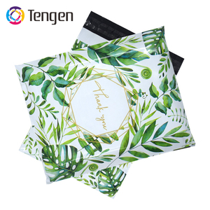 Kunden spezifisch bedruckte kompost ierbare <span class=keywords><strong>Post</strong></span>-Poly-Mailer-Taschen Wasserdichte Polymailer-Versandt aschen Grünes Blatt - Product Image 1