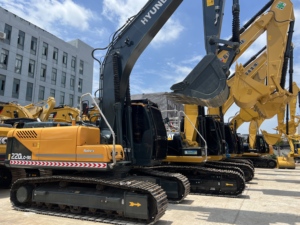 Excavatrice sur chenilles Hyundai R220LC d'occasion d'origine coréenne, 22 tonnes, modèle Hyundai 220LC-9S, pelle hydraulique, matériel de construction - Product Image 5