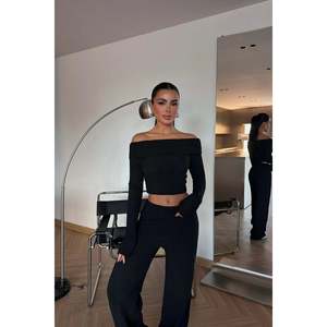 Ensemble de costume noir Laveau pour femmes - Product Image 2