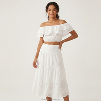 Ensemble deux pièces OEM/ODM personnalisé en coton 100% écologique à motif floral, blanc, à manches courtes, avec œillets, épaules dénudées et volants, coupe courte